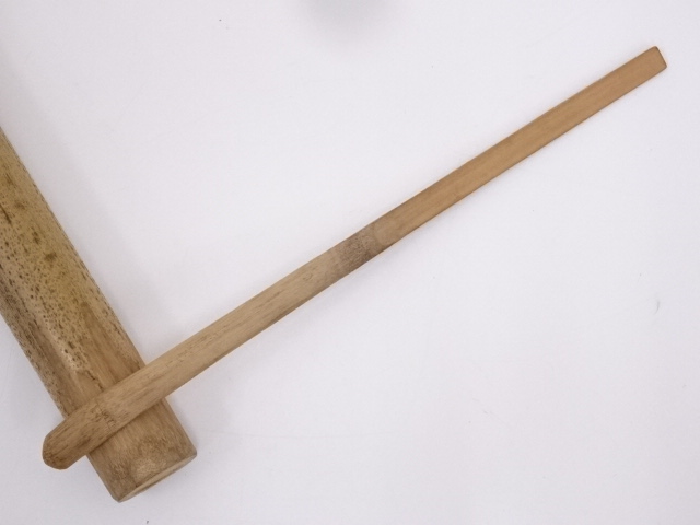 道具 ] - 道具 松尾流九代半古斎自作竹茶杓（銘：渓流） | 宗